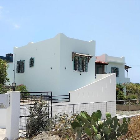 Adonis Villa 考特索纳里 外观 照片